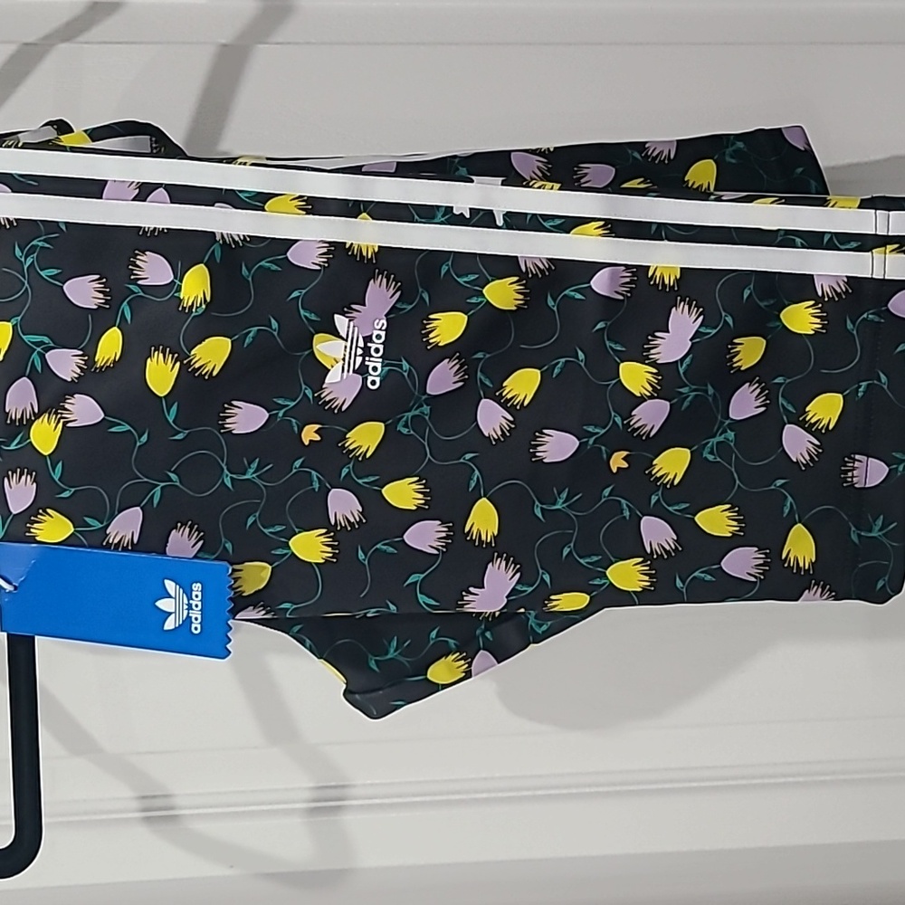 adidas Originals Women's Black Floral 3-Stripes Shorts - Picture 2 of 2